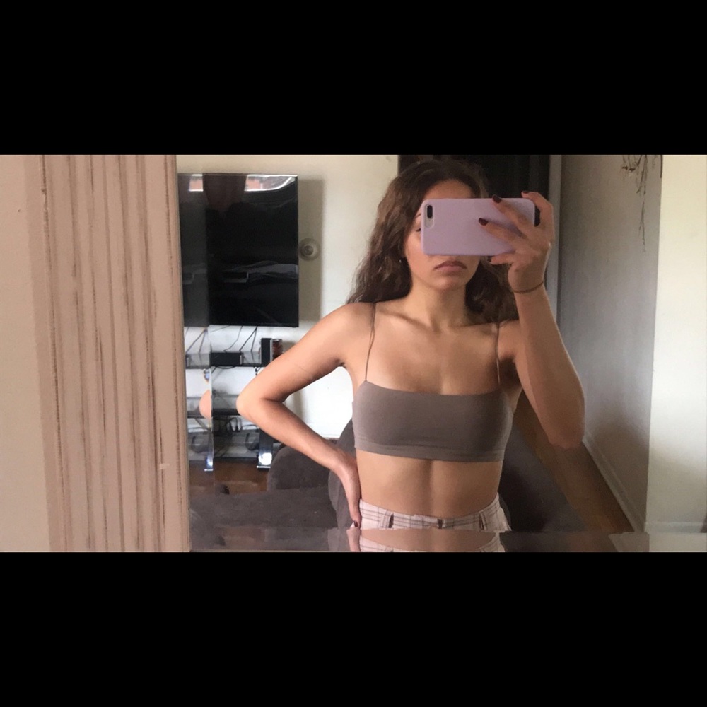 Meet your Posher, Mena